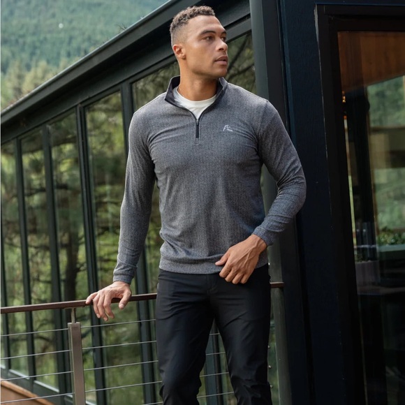 RHOBACK Herringbone Jacquard
Performance Q-Zip - Picture 9 of 9